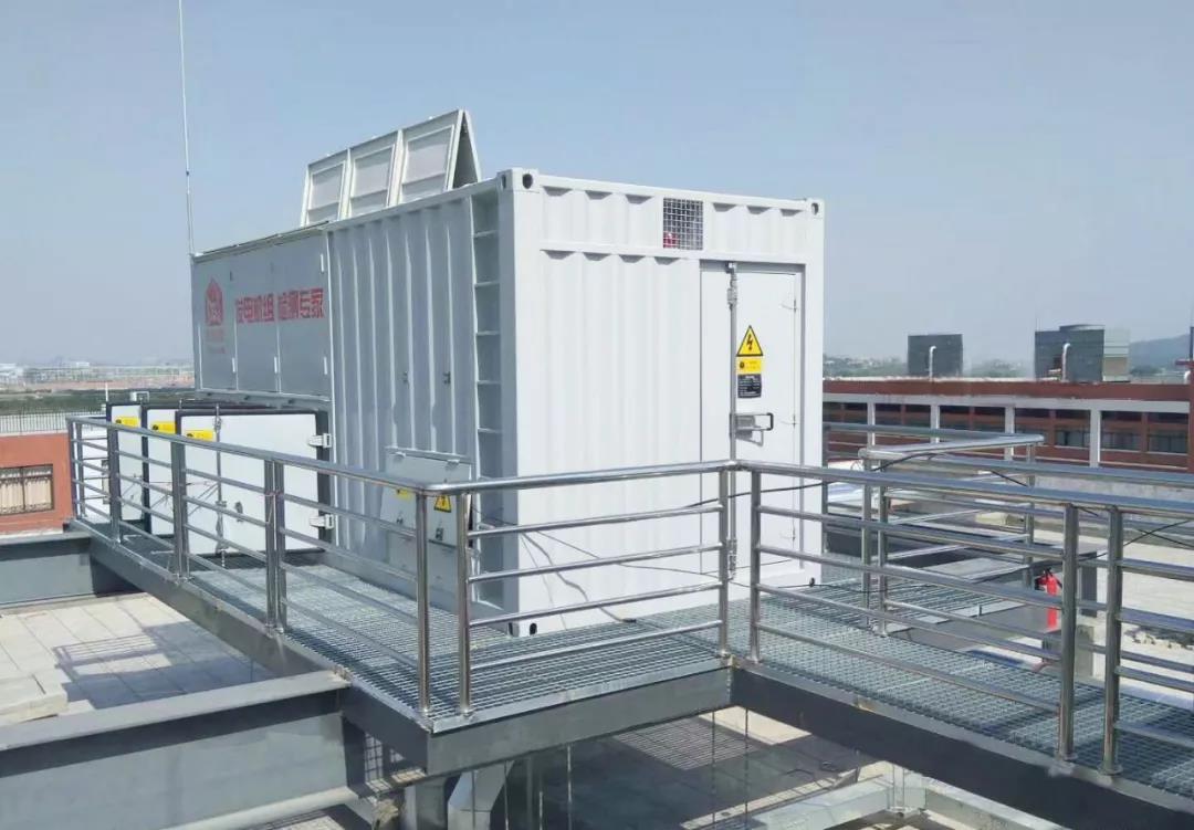 美女内射无套日韩免费播放