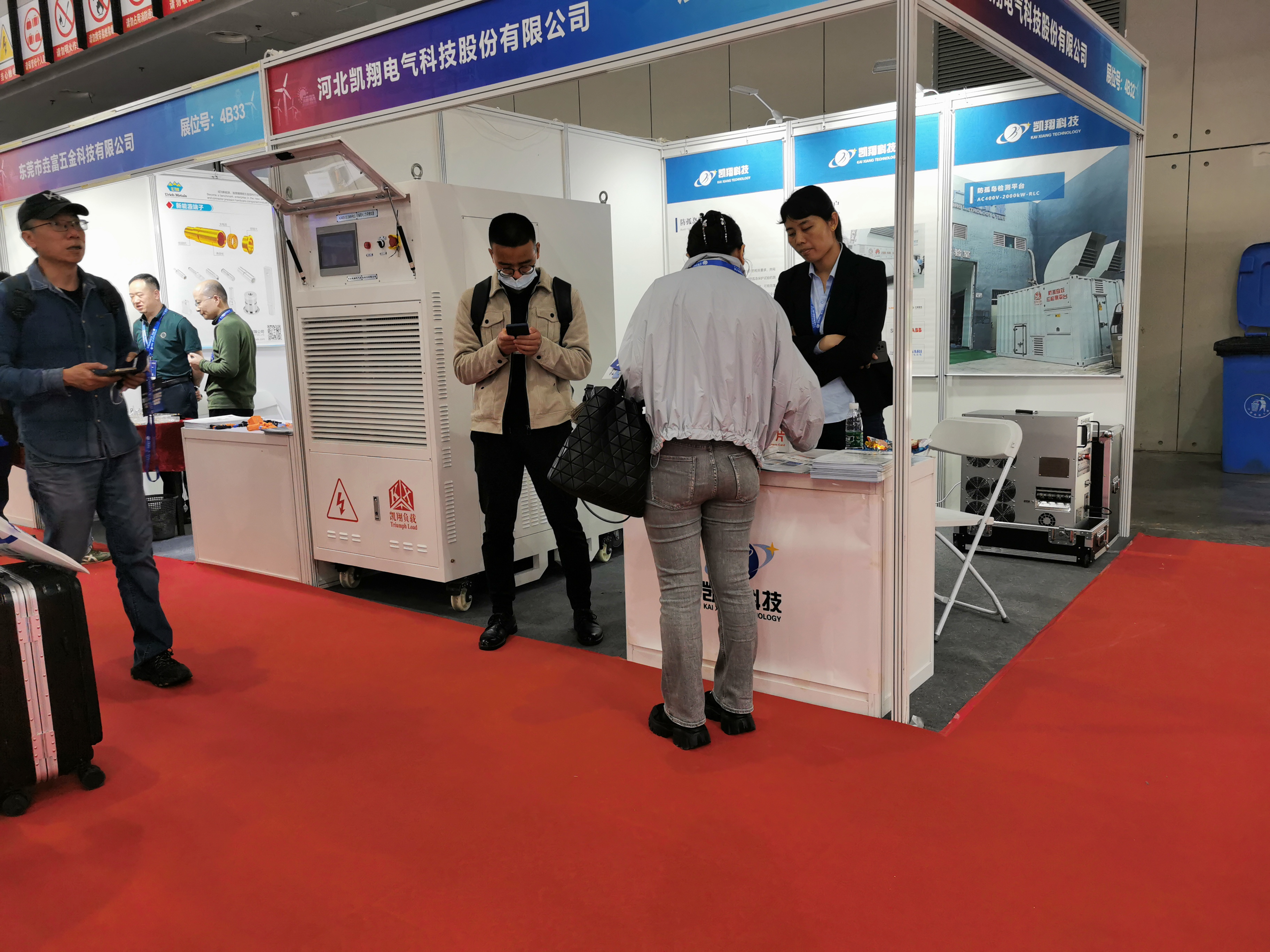 美女内射无套日韩免费播放