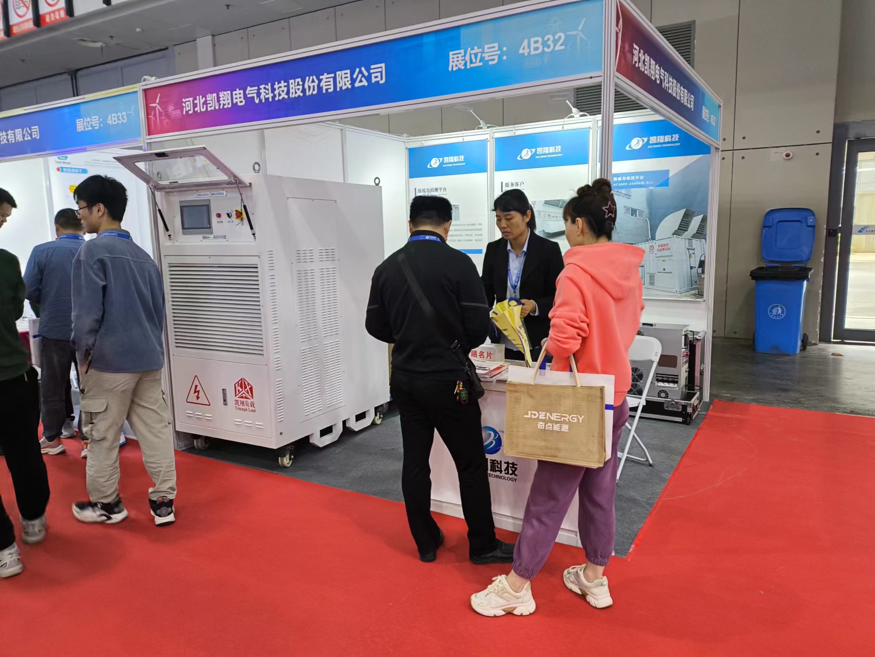 美女内射无套日韩免费播放