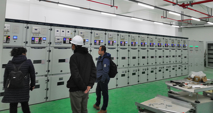 美女内射无套日韩免费播放